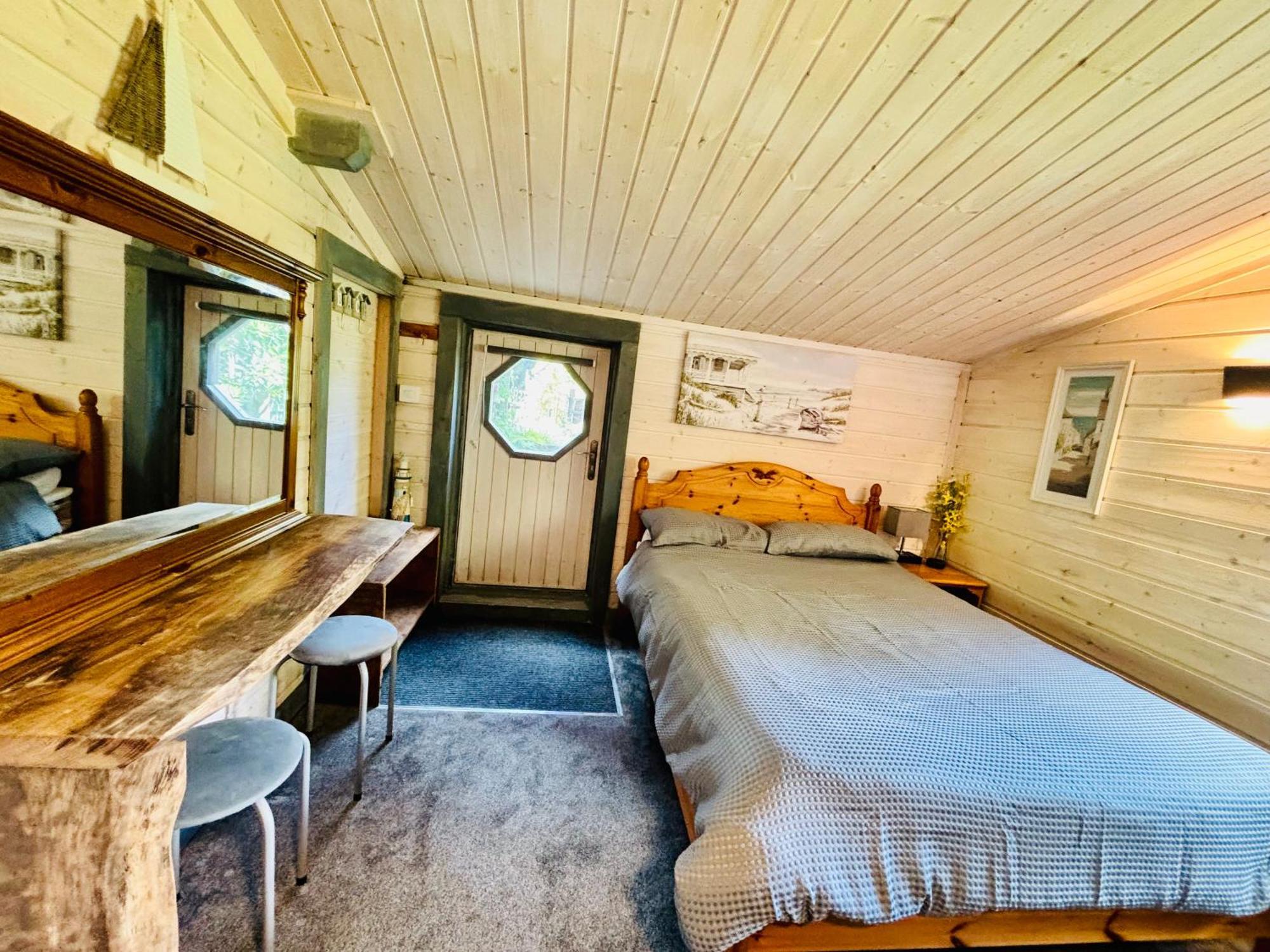 Ferienwohnung Hideaway Lytchett Matravers Exterior foto